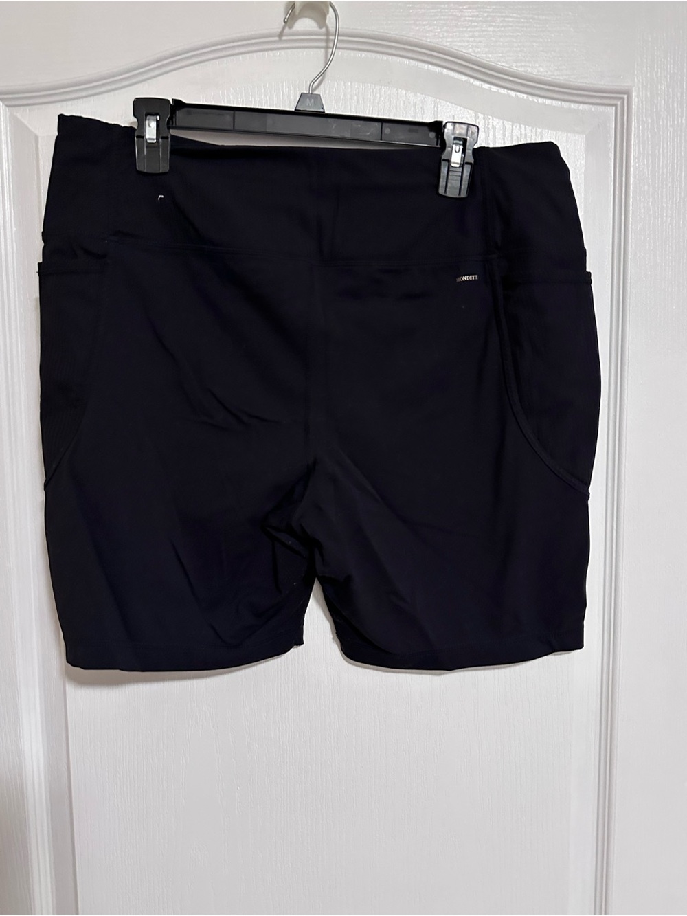 Mondetta Black Biker Shorts XXL Side Pockets Athletic Stretch - Picture 2 of 4